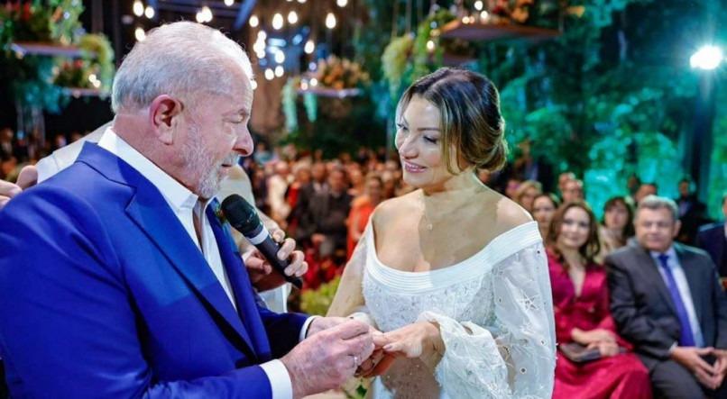 Casamento de Lula e Janja: Emoção, penetra, Gil do Vigor, bolo de 4 andares e gritos de 