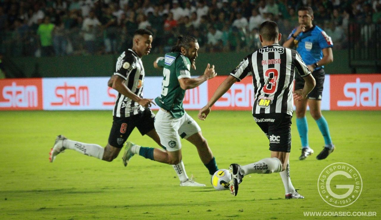 EM UM GRANDE JOGO, GOIÁS BUSCA O EMPATE COM O ATLÉTICO MINEIRO, 2 A 2