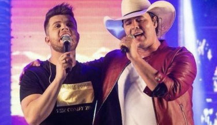 Ônibus da dupla sertaneja Conrado e Aleksandro tomba e 6 pessoas morrem