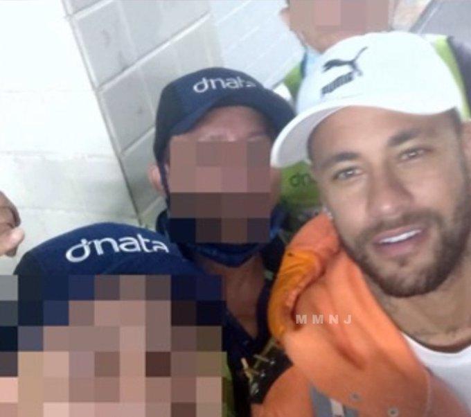 Avião de Neymar faz pouso de emergência em chegada ao Brasil