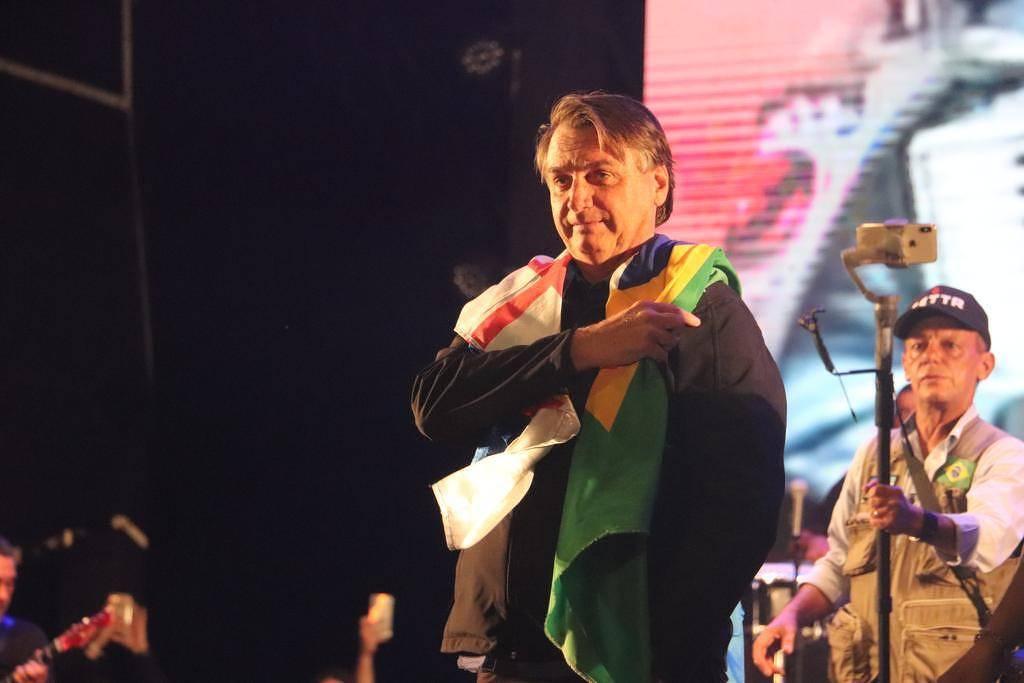 Bolsonaro visita Caruaru (PE) e participa de festa de São João
