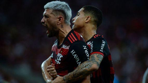 Arrascaeta arrebenta, Flamengo domina Atlético-MG, vence no 'inferno' do Maracanã e vai às quartas da Copa do Brasil