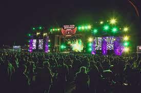 O Capital Moto Week é o Maior Festival Motociclístico da América Latina e também é o maior palco de Rock do Centro-oeste.