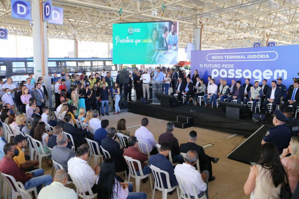Rogério Cruz inaugura novo Terminal Isidória