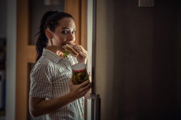 Pesquisa explica por que somos mais impulsivos durante a madrugada