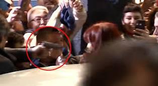 Brasileiro tenta matar Cristina Kirchner na Argentina; Arma falhou