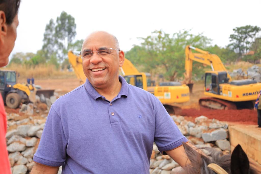 Rogério Cruz vistoria obras em andamento na capital, e entrega trecho que liga Avenida Leste-Oeste a Avenida Hamburgo, no Jardim Novo Mundo