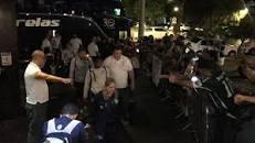 Com festa da torcida, Palmeiras chega a Goiânia para enfrentar o Atlético-GO; veja os relacionados