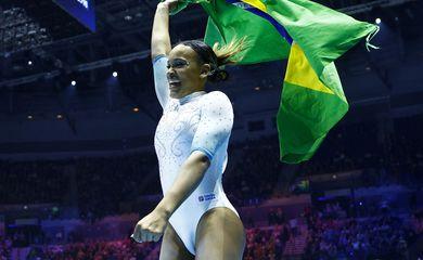 Rebeca Andrade conquista o ouro no individual geral