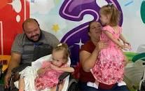 Gêmeas siamesas separadas por cirurgia recebem alta 51 dias após procedimento em Goiânia