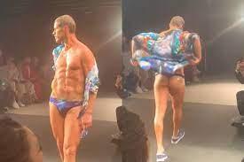 Assista: Ator José Loreto desfila de calcinha fio-dental: “Sempre tem uma primeira vez”