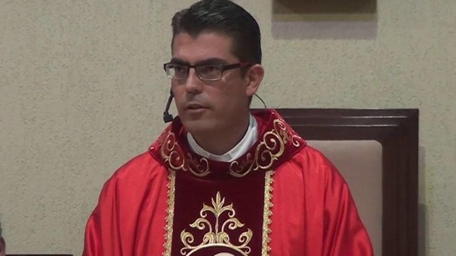 Padre descobre que vai ser pai e pede dispensa da Igreja Católica em São Paulo