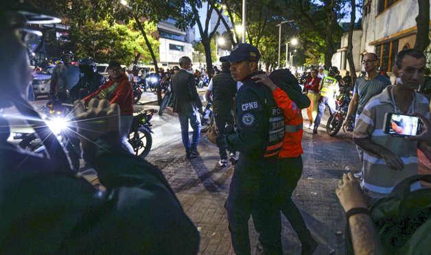 Sete países latino-americanos respondem à retirada de embaixadores da Venezuela