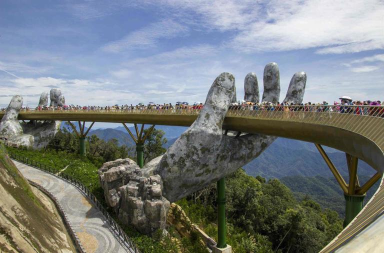 Conheça as pontes mais bonitas e surreais do mundo