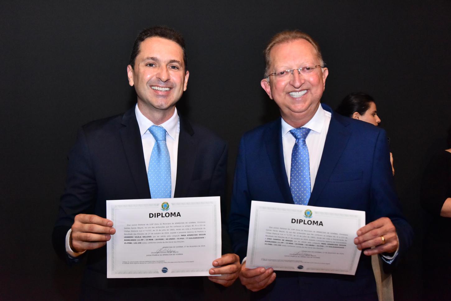 ”Vamos realizar em 4 anos a maior entrega que Aparecida já viu”, disse Vilela ao ser diplomado prefeito de Aparecida