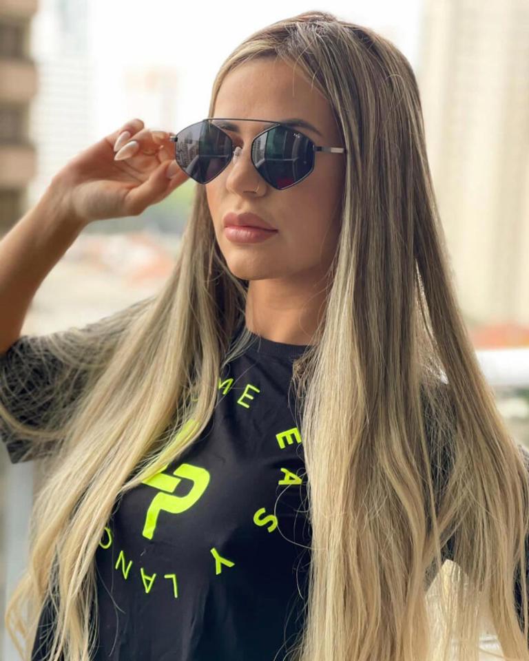 Deolane não consegue manter conta bancária após prisão