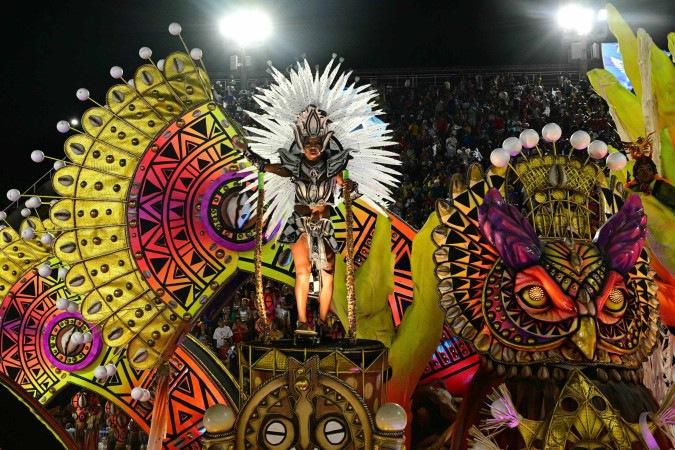 Beija-flor é a campeã do carnaval do RJ
