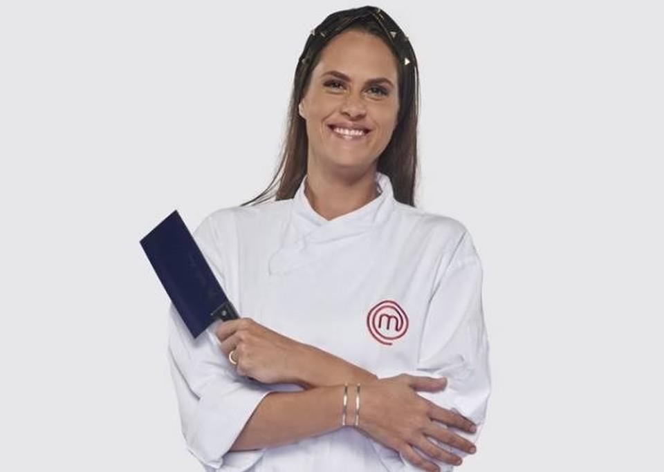 Ex-MasterChef Aritana Maroni é presa por tráfico de drogas no carnaval de Salvador