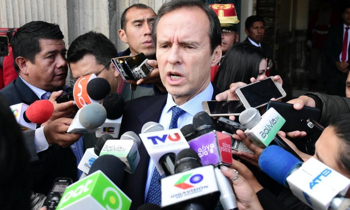 Exportamos mais cocaína do que gás por meio do Brasil, diz candidato no 2º turno à Presidência da Bolívia