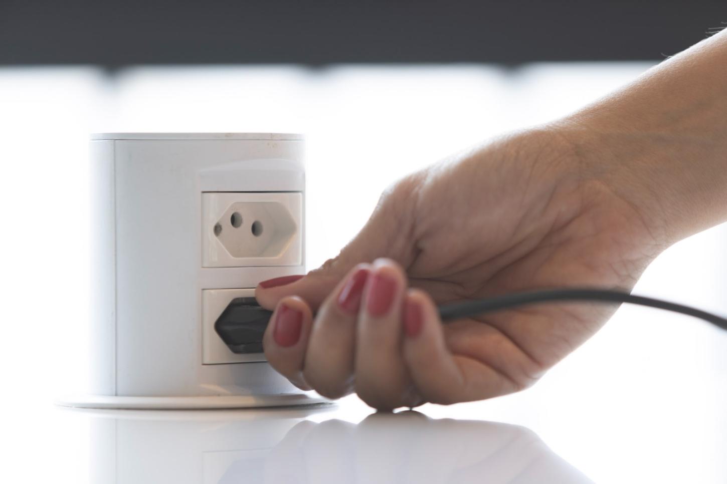 Vai viajar no fim de semana? Veja como deixar sua casa segura