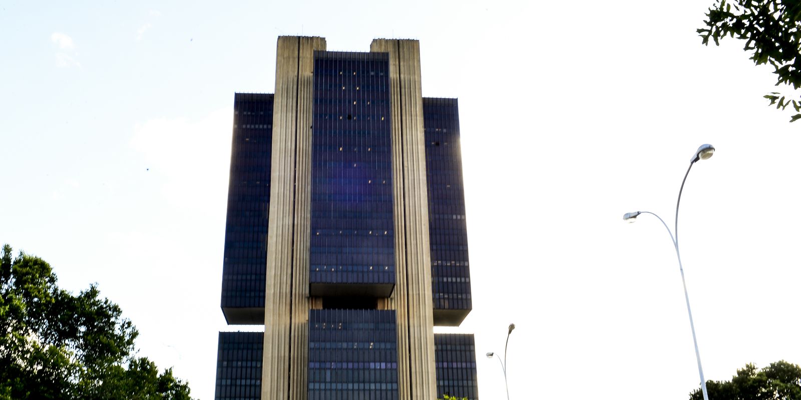 Com quórum desfalcado, Copom decide se mantém Taxa Selic