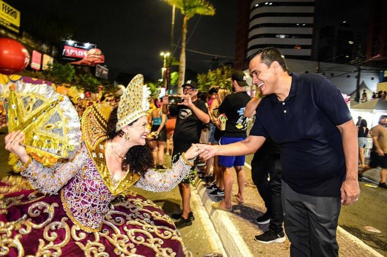 Carnaval 2026 bate recordes e injeta R$ 18,6 bilhões na economia