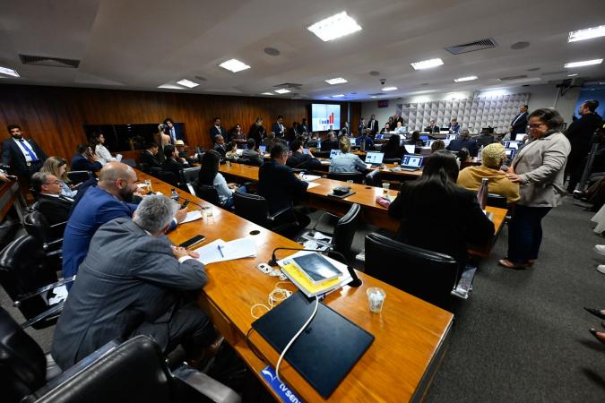 CPMI do INSS: relatório que indiciava ‘Lulinha’ é rejeitado